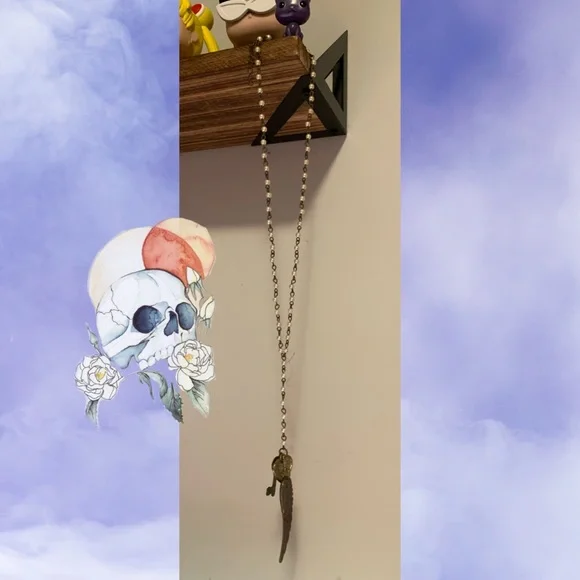 💀Wing Necklace - Picture 2 of 3